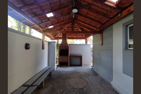 Apartamento para alugar com 65m², 2 quartos e 1 vagaÁrea comum - Churrasqueira