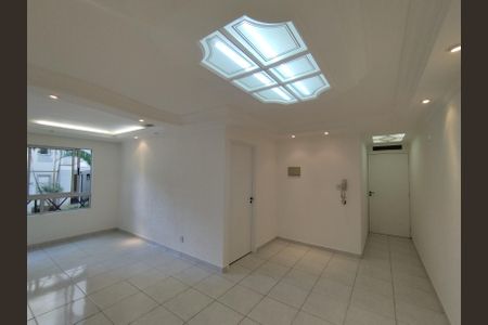 Apartamento para alugar com 65m², 2 quartos e 1 vagaSala 