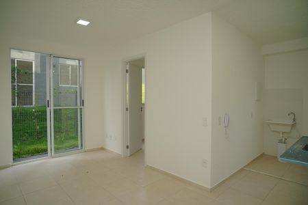 Sala de apartamento para alugar com 2 quartos, 51m² em Várzea das Mocas, São Gonçalo