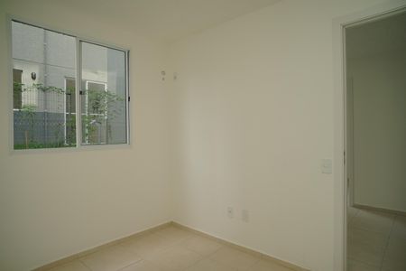 Quarto 2 de apartamento para alugar com 2 quartos, 51m² em Várzea das Mocas, São Gonçalo
