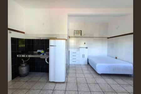 Kitnet/Studio para alugar com 1 quarto, 21m² em Patamares, Salvador