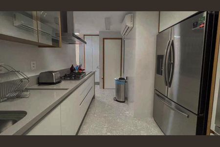 Apartamento para alugar com 120m², 3 quartos e 1 vaga