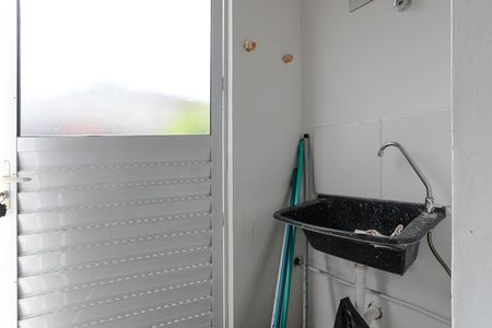 Casa de condomínio para alugar com 77m², 2 quartos e 1 vaga Casa de condomínio para alugar com 77m², 2 quartos e 1 vagaÁrea de Serviço