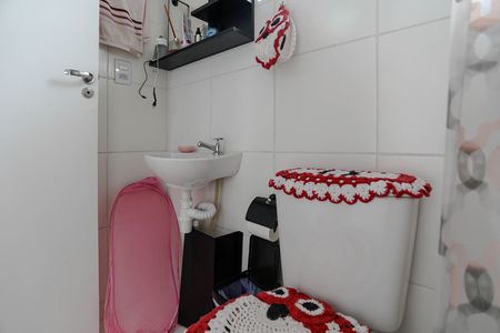 Casa de condomínio para alugar com 77m², 2 quartos e 1 vaga Casa de condomínio para alugar com 77m², 2 quartos e 1 vagaBanheiro
