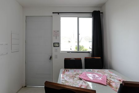 Casa de condomínio para alugar com 77m², 2 quartos e 1 vaga Casa de condomínio para alugar com 77m², 2 quartos e 1 vagaSala