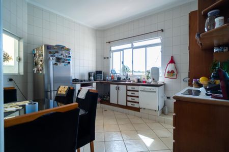 Casa de condomínio para alugar com 320m², 3 quartos e 4 vagas Casa de condomínio para alugar com 320m², 3 quartos e 4 vagasCozinha