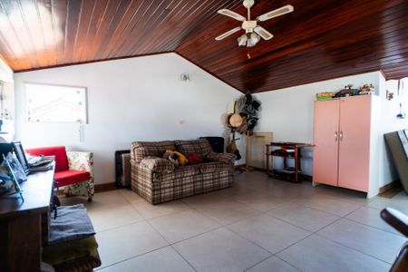 Casa de condomínio para alugar com 320m², 3 quartos e 4 vagas Casa de condomínio para alugar com 320m², 3 quartos e 4 vagasTerraço