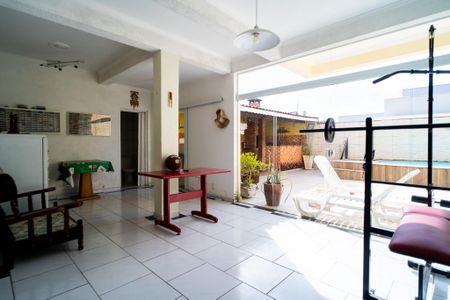 Casa de condomínio para alugar com 320m², 3 quartos e 4 vagas Casa de condomínio para alugar com 320m², 3 quartos e 4 vagasÁrea de Serviço