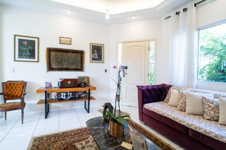 Casa de condomínio para alugar com 320m², 3 quartos e 4 vagas Casa de condomínio para alugar com 320m², 3 quartos e 4 vagasSala