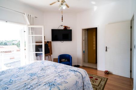Casa de condomínio para alugar com 320m², 3 quartos e 4 vagas Casa de condomínio para alugar com 320m², 3 quartos e 4 vagasSuíte