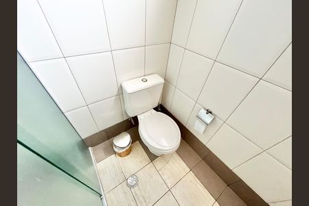 Apartamento para alugar com 68m², 2 quartos e sem vaga Apartamento para alugar com 68m², 2 quartos e sem vagaBanheiro