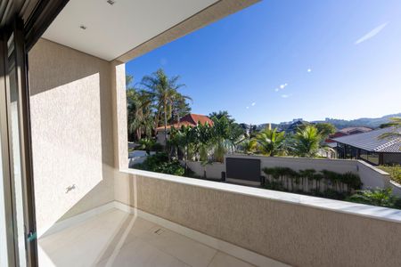 Casa de condomínio à venda com 740m², 4 quartos e 4 vagasVarnada