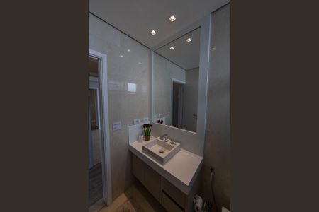Casa de condomínio à venda com 740m², 4 quartos e 4 vagasBanheiro suite 1