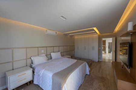 Casa de condomínio à venda com 740m², 4 quartos e 4 vagasSuite 2