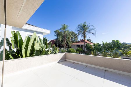 Casa de condomínio à venda com 740m², 4 quartos e 4 vagasVaranda Suite 1