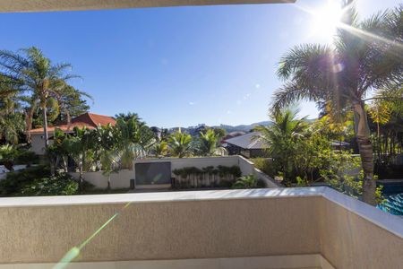 Casa de condomínio à venda com 740m², 4 quartos e 4 vagasVarnada 