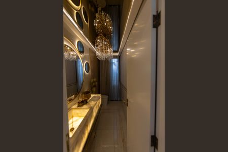 Casa de condomínio à venda com 740m², 4 quartos e 4 vagasLavabo