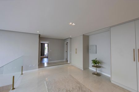 Casa de condomínio à venda com 740m², 4 quartos e 4 vagasHall das suites