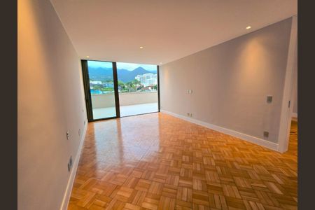 Apartamento para alugar com 460m², 4 quartos e 1 vaga