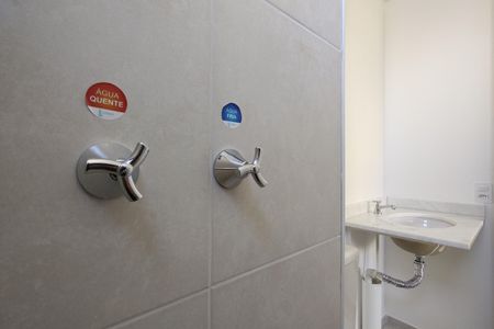 Apartamento para alugar com 70m², 2 quartos e 1 vagaBanheiro da Suíte
