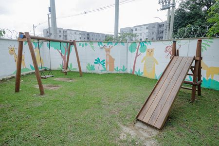 Apartamento para alugar com 45m², 2 quartos e 1 vaga Apartamento para alugar com 45m², 2 quartos e 1 vagaÁrea comum - Playground