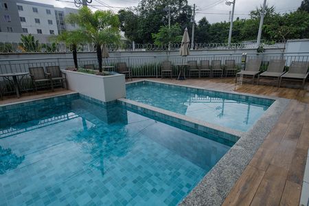 Apartamento para alugar com 45m², 2 quartos e 1 vaga Apartamento para alugar com 45m², 2 quartos e 1 vagaÁrea comum - Piscina