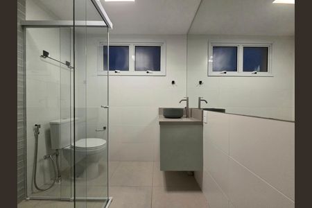 Apartamento à venda com 79m², 1 quarto e sem vagaBanheiro