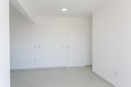 Sala  de apartamento para alugar com 2 quartos, 47m² em Vila Carmosina, São Paulo