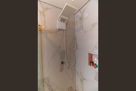 Casa à venda com 300m², 3 quartos e 8 vagas Casa à venda com 300m², 3 quartos e 8 vagasBanheiro da Suíte