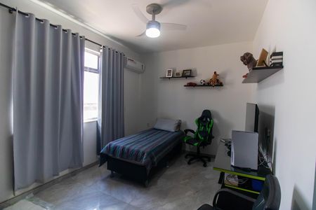 Casa à venda com 300m², 3 quartos e 8 vagas Casa à venda com 300m², 3 quartos e 8 vagasQuarto 1