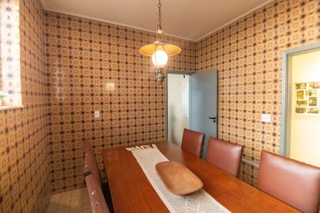 Casa à venda com 300m², 3 quartos e 8 vagas Casa à venda com 300m², 3 quartos e 8 vagasSala de Jantar