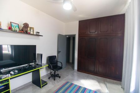 Casa à venda com 300m², 3 quartos e 8 vagas Casa à venda com 300m², 3 quartos e 8 vagasQuarto 1