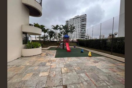 Apartamento à venda com 196m², 3 quartos e 3 vagasPlayground