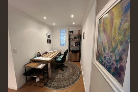 Apartamento à venda com 196m², 3 quartos e 3 vagasEscritório