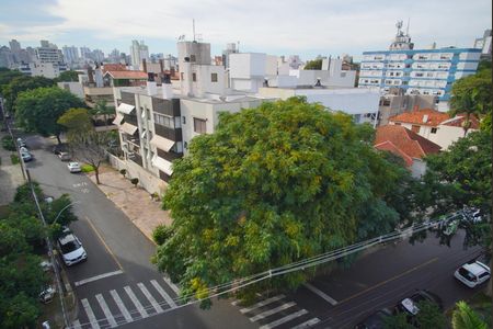 Suíte - Vista de apartamento para alugar com 2 quartos, 56m² em Petrópolis, Porto Alegre