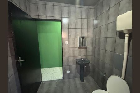 Casa para alugar com 80m², 2 quartos e 2 vagasBanheiro