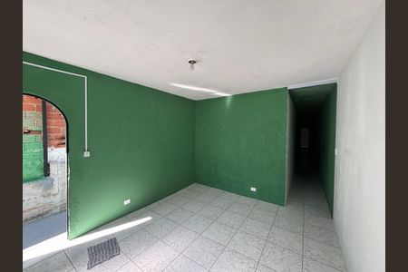 Casa para alugar com 80m², 2 quartos e 2 vagasSala
