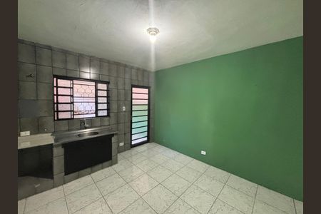 Casa para alugar com 80m², 2 quartos e 2 vagasCozinha