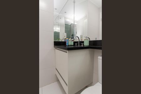 Apartamento à venda com 70m², 3 quartos e 1 vaga Apartamento à venda com 70m², 3 quartos e 1 vagaBanheiro
