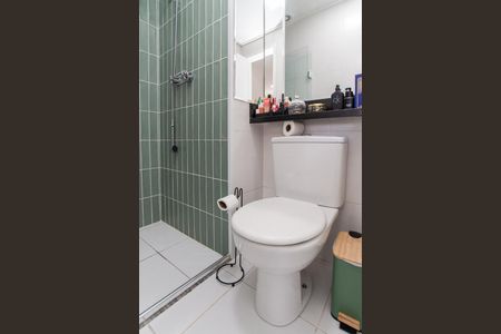 Apartamento à venda com 70m², 3 quartos e 1 vaga Apartamento à venda com 70m², 3 quartos e 1 vagaBanheiro da Suíte