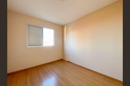 Quarto 1 de apartamento para alugar com 2 quartos, 62m² em Jaguaribe, Osasco
