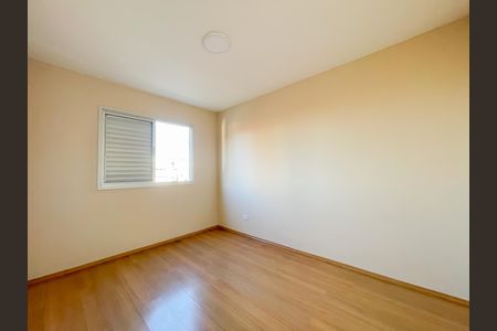 Quarto 2 de apartamento para alugar com 2 quartos, 62m² em Jaguaribe, Osasco
