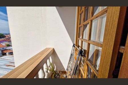 Apartamento à venda com 64m², 2 quartos e 1 vaga Apartamento à venda com 64m², 2 quartos e 1 vagaVaranda