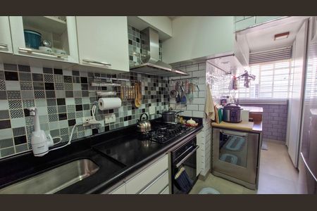 Apartamento à venda com 64m², 2 quartos e 1 vaga Apartamento à venda com 64m², 2 quartos e 1 vagaCozinha