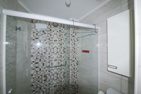 Apartamento à venda com 81m², 3 quartos e 1 vaga Apartamento à venda com 81m², 3 quartos e 1 vagaBanheiro Social