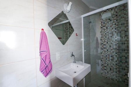 Apartamento à venda com 81m², 3 quartos e 1 vaga Apartamento à venda com 81m², 3 quartos e 1 vagaBanheiro Social