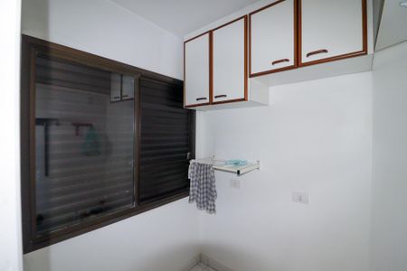 Apartamento à venda com 81m², 3 quartos e 1 vaga Apartamento à venda com 81m², 3 quartos e 1 vagaCozinha e Área de Serviço/Banheiro de serviço