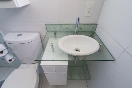 Apartamento à venda com 81m², 3 quartos e 1 vaga Apartamento à venda com 81m², 3 quartos e 1 vagaBanheiro da Suíte