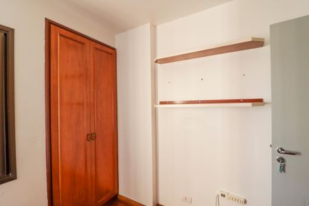 Apartamento à venda com 81m², 3 quartos e 1 vaga Apartamento à venda com 81m², 3 quartos e 1 vagaQuarto 1