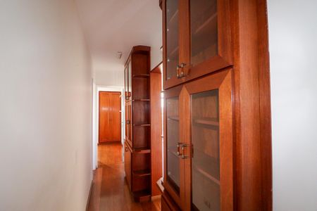 Apartamento à venda com 81m², 3 quartos e 1 vaga Apartamento à venda com 81m², 3 quartos e 1 vagaCorredor